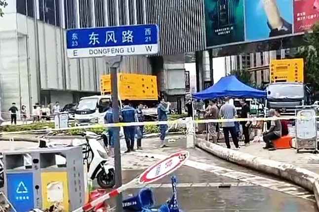 福州吕浩数据分析服务有限公司排涝突击队在排涝现场
